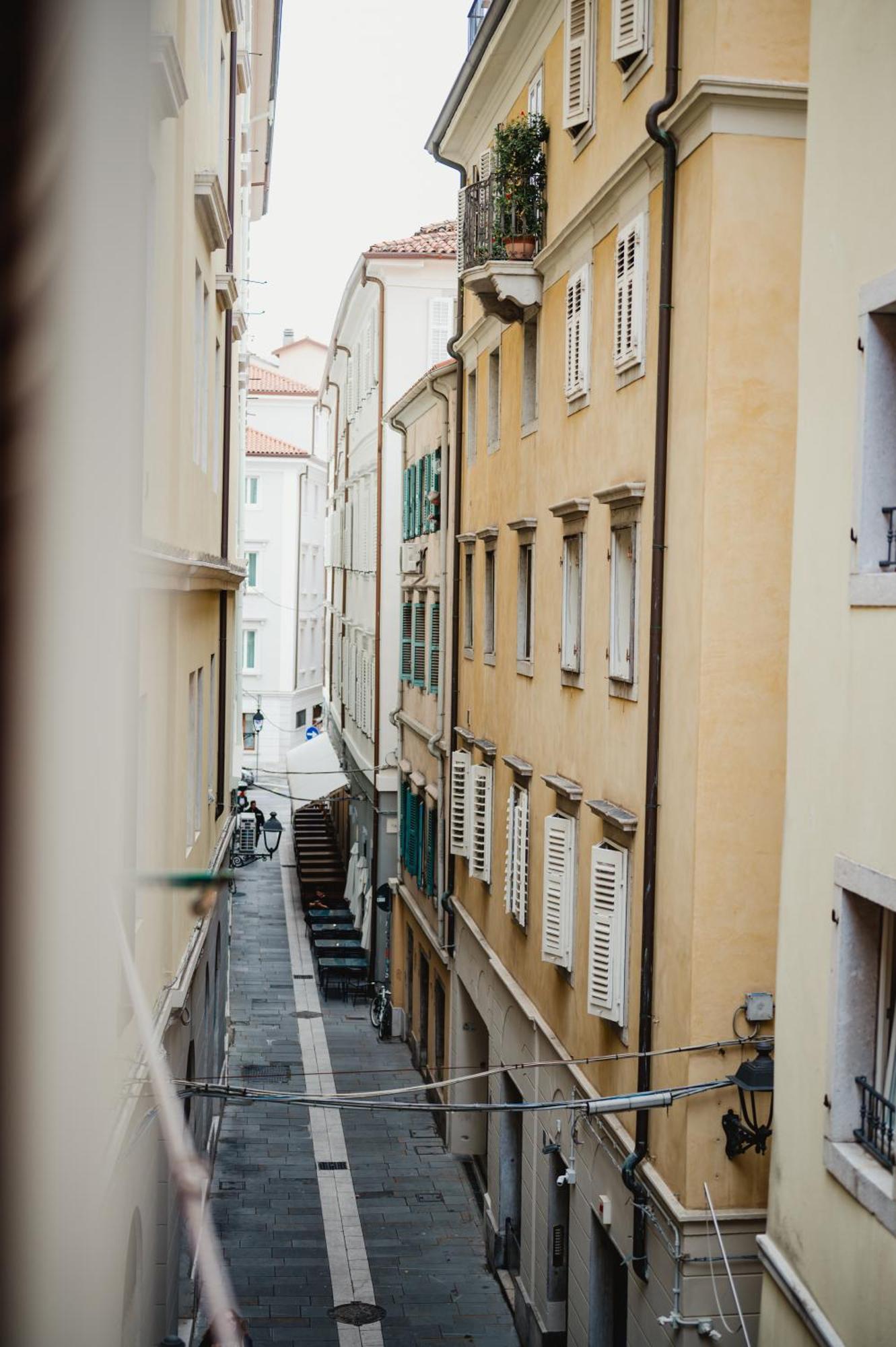 Apartament Monolocale Marino In Centro Storico Triest Zewnętrze zdjęcie